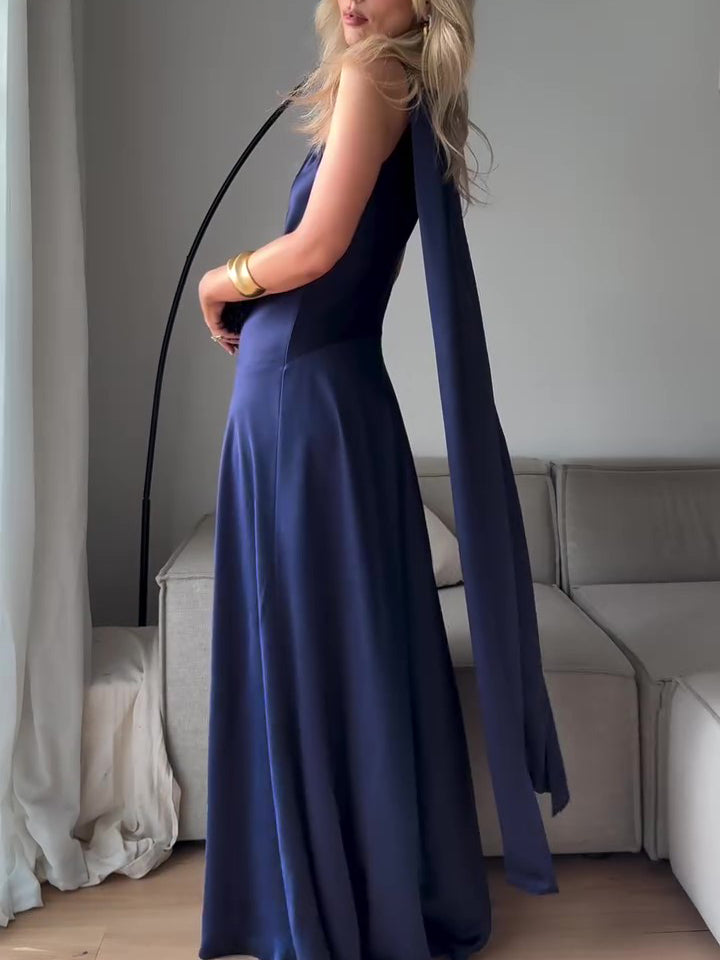 Vestido maxi de satén azul real sin mangas