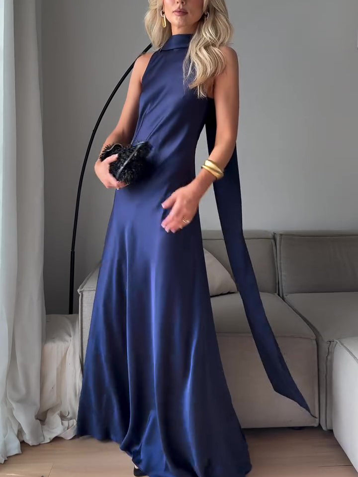 Vestido maxi de satén azul real sin mangas
